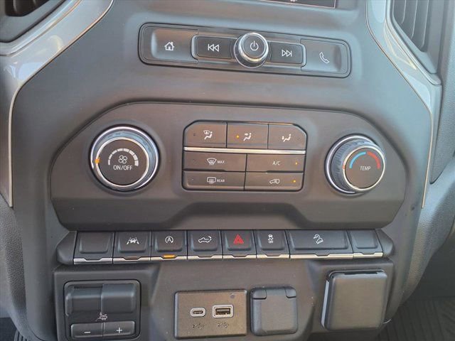 Used 2024 Chevrolet Silverado 1500 Custom Trail Boss w/ LPO, Dark Essentials Package image 16