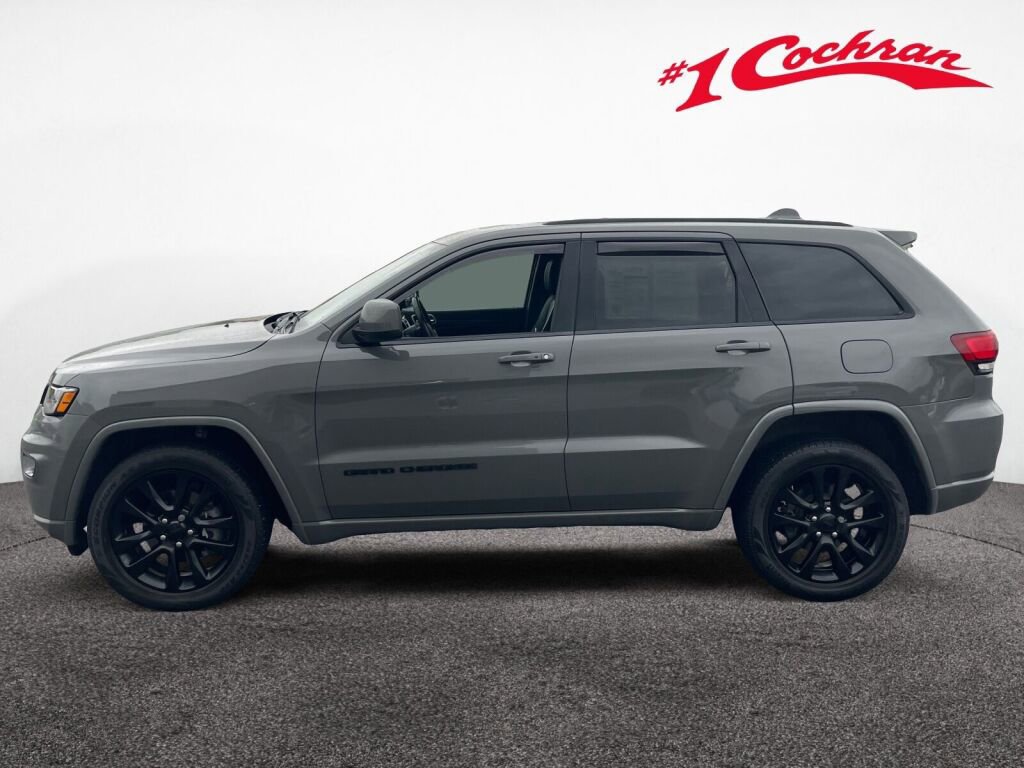 Used 2020 Jeep Grand Cherokee Altitude AWD/4WD image 22
