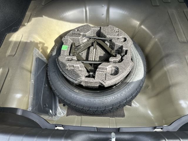 Used 2023 Hyundai Elantra SEL w/ Convenience Package image 29