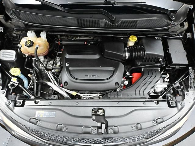 Used 2019 Chrysler Pacifica Touring-L Plus w/ Advanced Safetytec Group FWD image 61