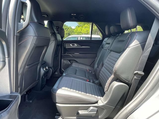 Used 2025 Ford Explorer ST-Line RWD image 26