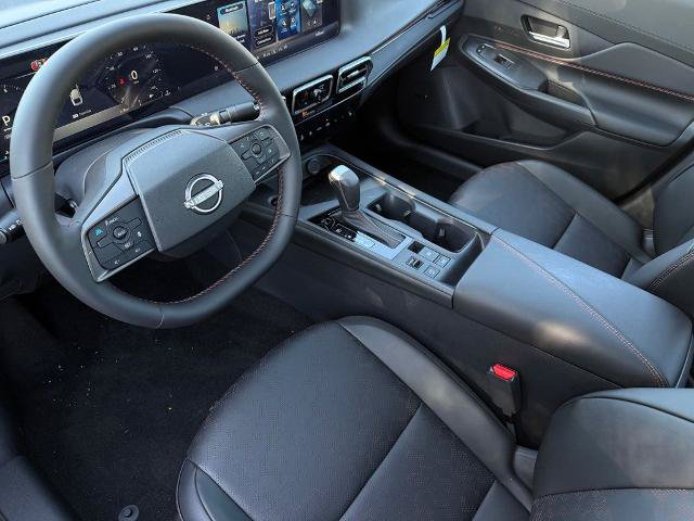 New 2026 Nissan Sentra SR FWD image 17