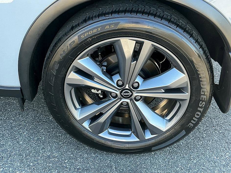 Certified 2024 Nissan Murano Platinum w/ Cargo Package image 8