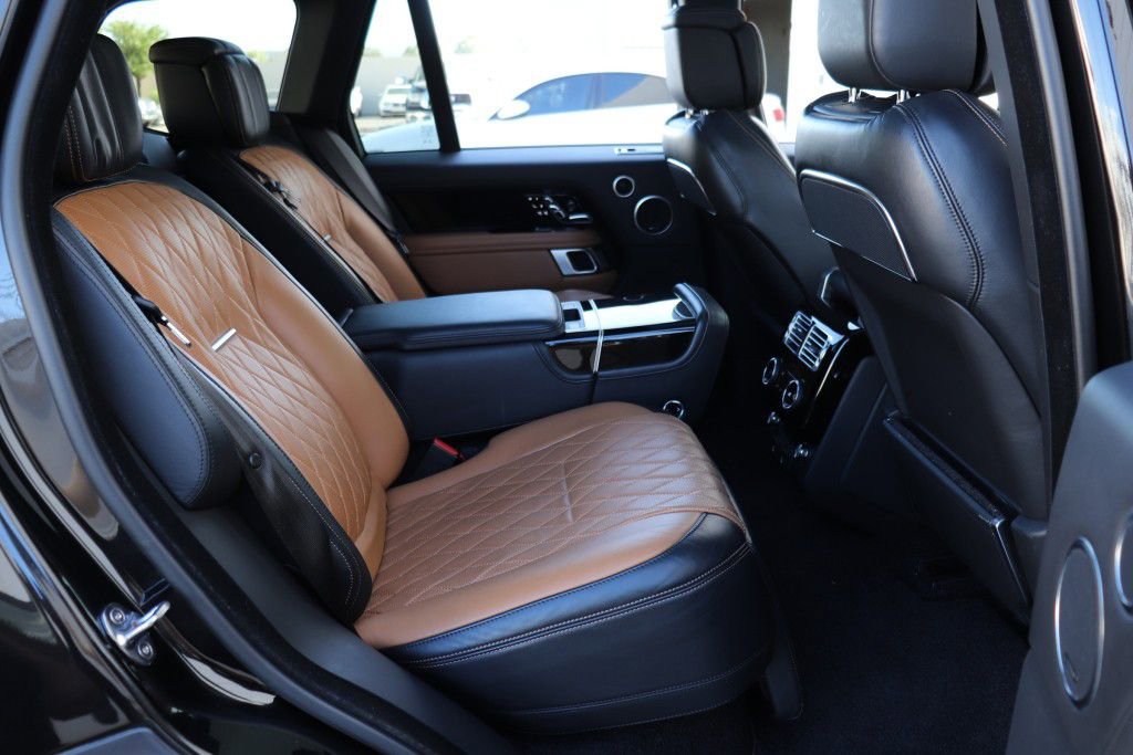 Used 2020 Land Rover Range Rover SV Autobiography Dynamic AWD/4WD image 30