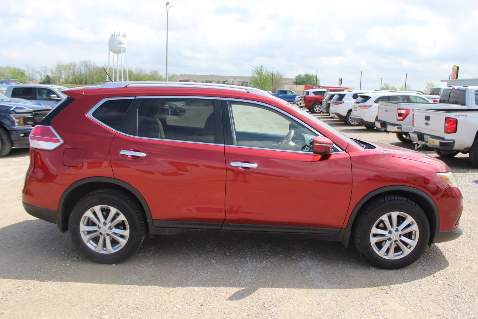 Used 2015 Nissan Rogue SV image 7