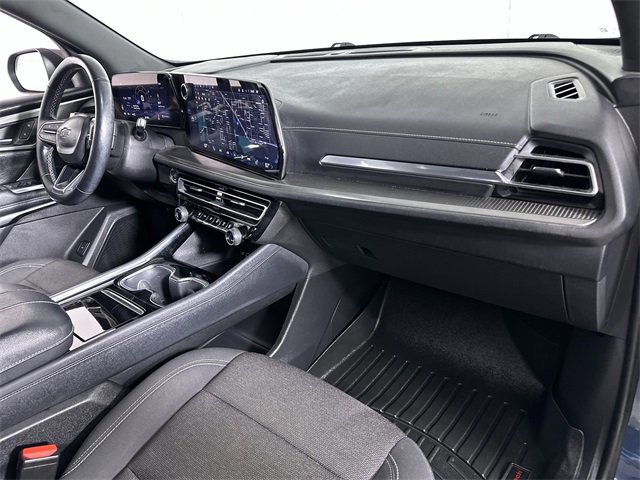 Used 2024 Chevrolet Traverse LS w/ Midnight/Sport Edition image 30