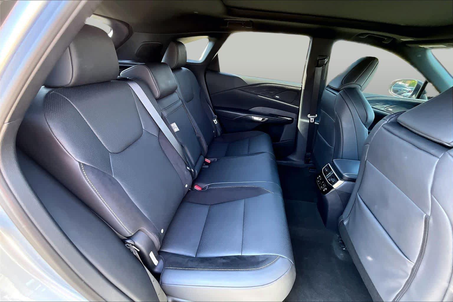 Used 2024 Lexus RX 500h F Sport w/ Convenience Package AWD/4WD image 19
