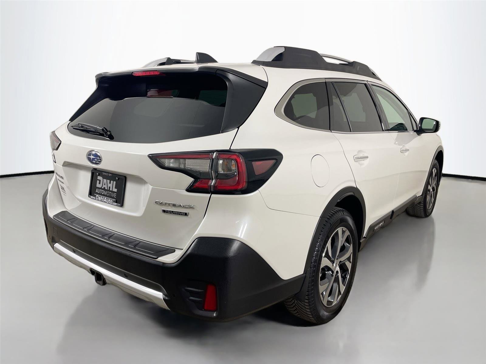 Used 2020 Subaru Outback Touring w/ Popular Package #2 image 13