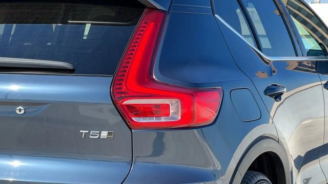 Used 2019 Volvo XC40 T5 Inscription image 50