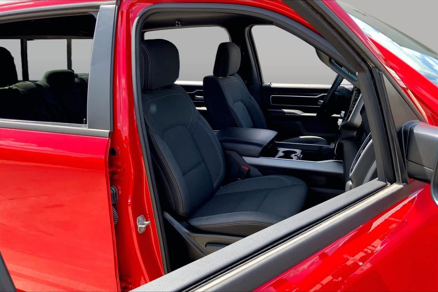 Used 2023 RAM 1500 Big Horn AWD/4WD image 9