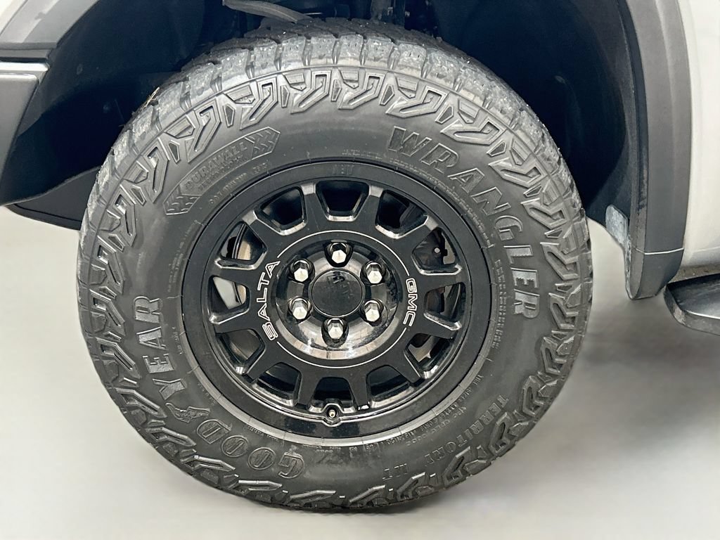 Used 2024 GMC Sierra 1500 AT4X w/ AT4X AEV Edition AWD/4WD image 30