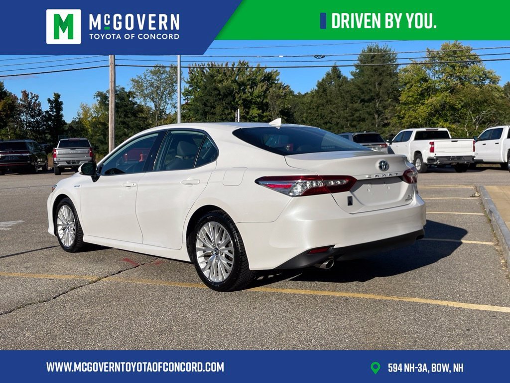 Used 2019 Toyota Camry XLE FWD image 3
