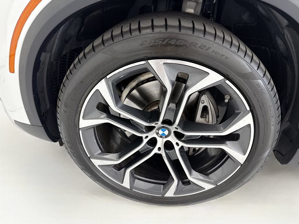 Used 2024 BMW X5 xDrive40i w/ Premium Package AWD/4WD image 29