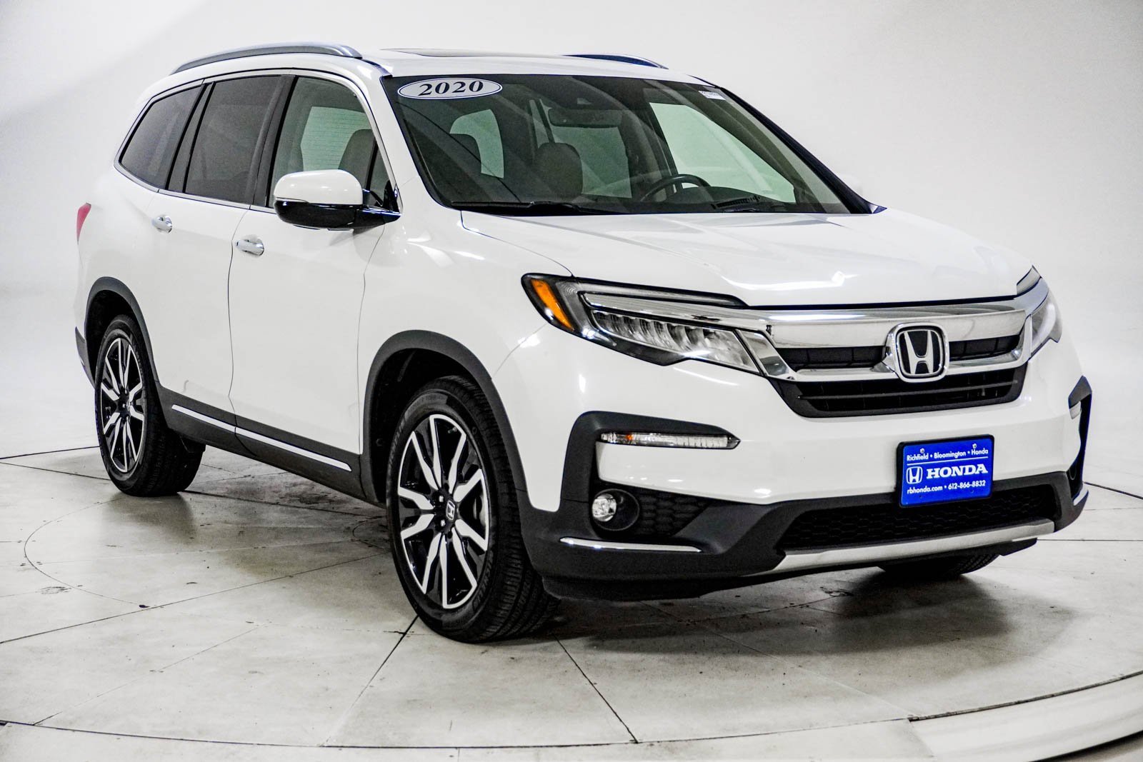 Used 2020 Honda Pilot Touring image 15