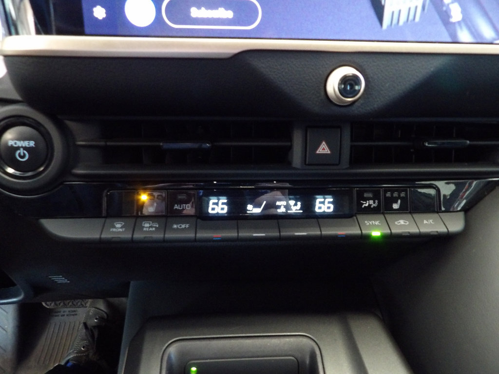 Used 2023 Toyota Crown XLE image 34