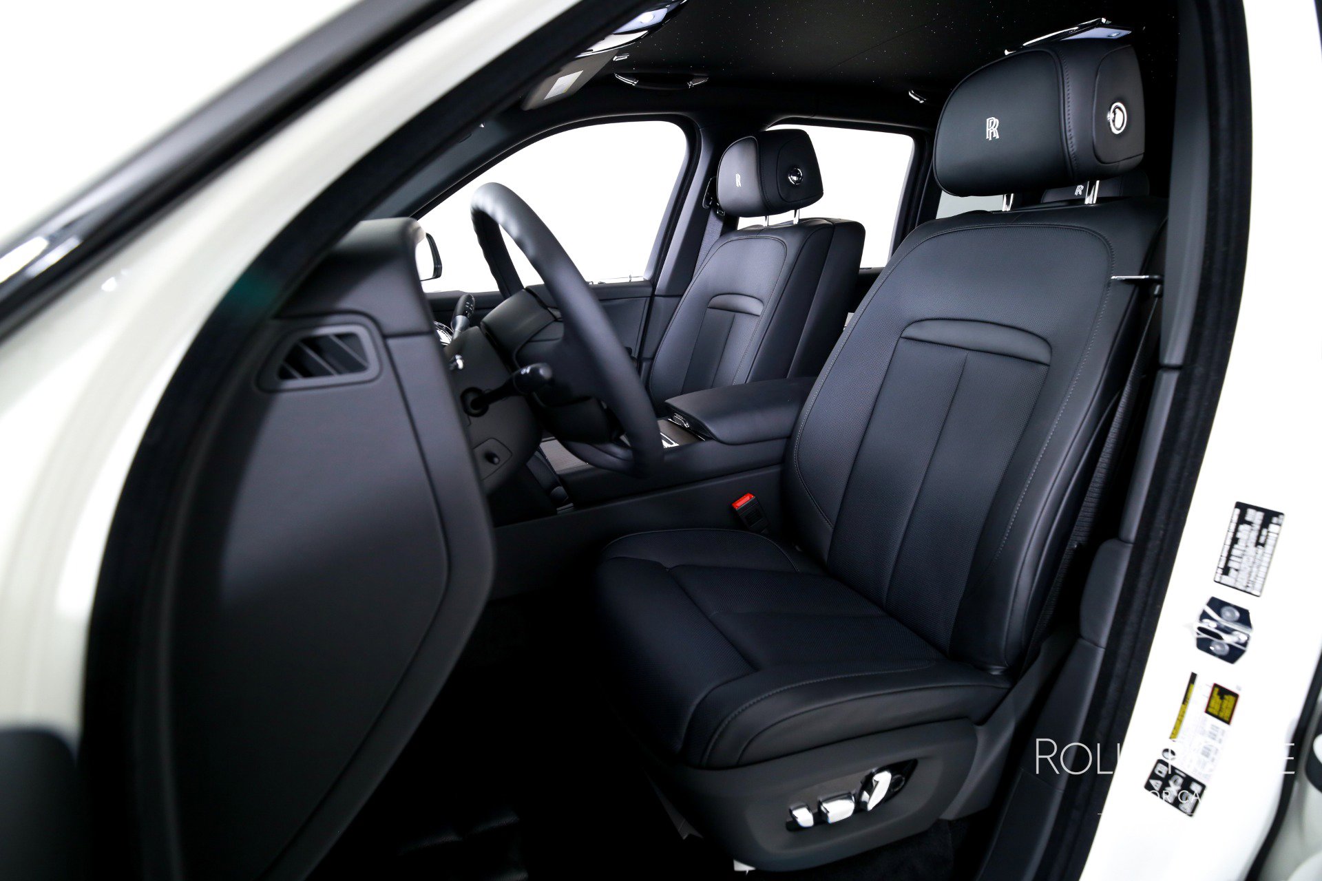 New 2026 Rolls-Royce Cullinan image 13