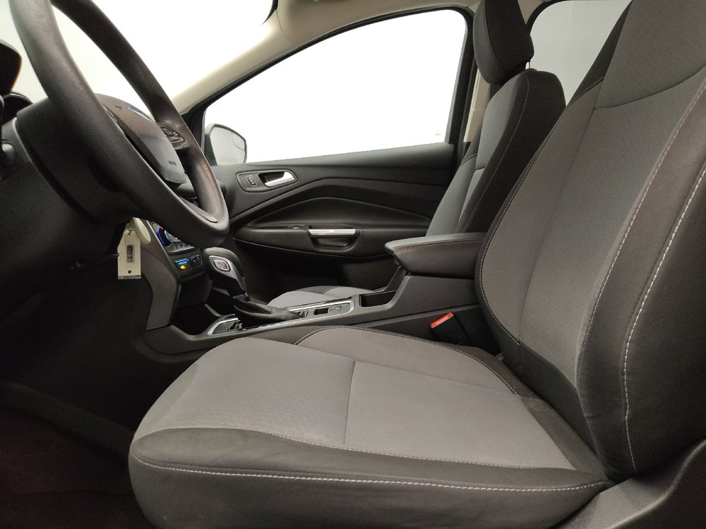 Used 2018 Ford Escape SE FWD image 17