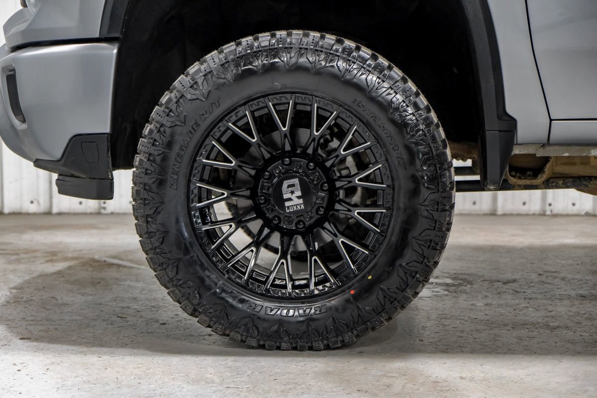 Used 2024 Chevrolet Silverado 2500 Custom w/ Custom Value Package AWD/4WD image 60