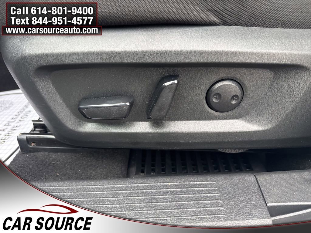 Used 2024 Nissan Rogue SV image 18