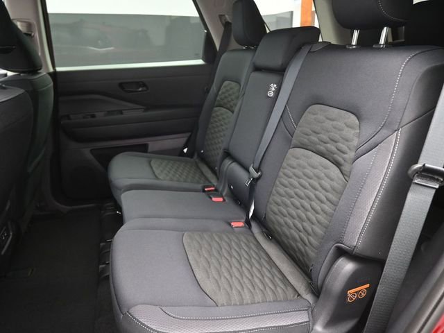 New 2026 Nissan Pathfinder SV image 10