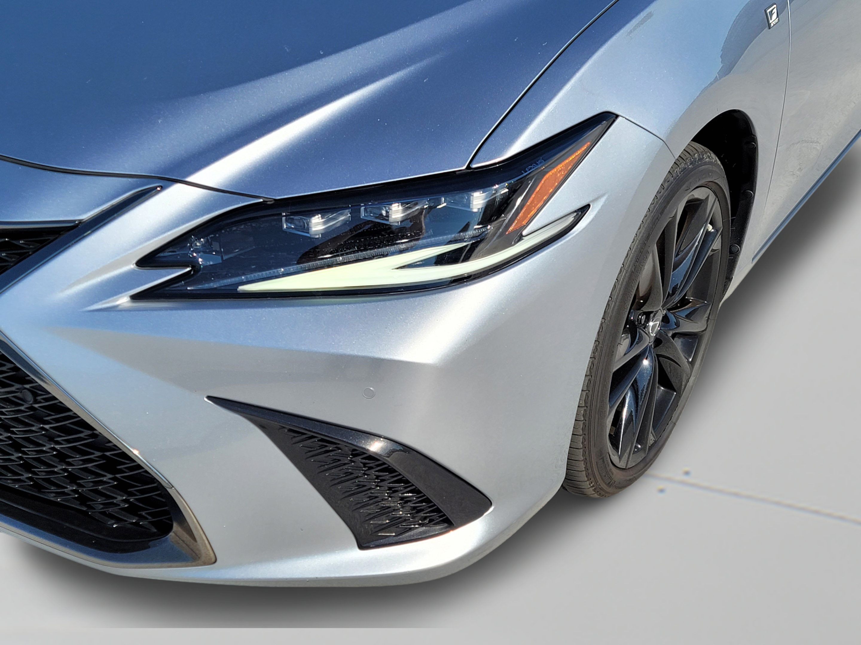 Certified 2025 Lexus ES 350 F Sport w/ Accessory Package (Z2) FWD image 29