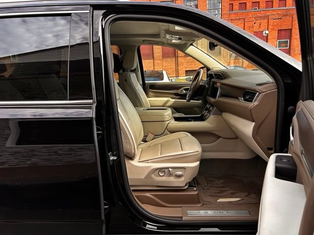 Used 2023 GMC Yukon Denali AWD/4WD image 15