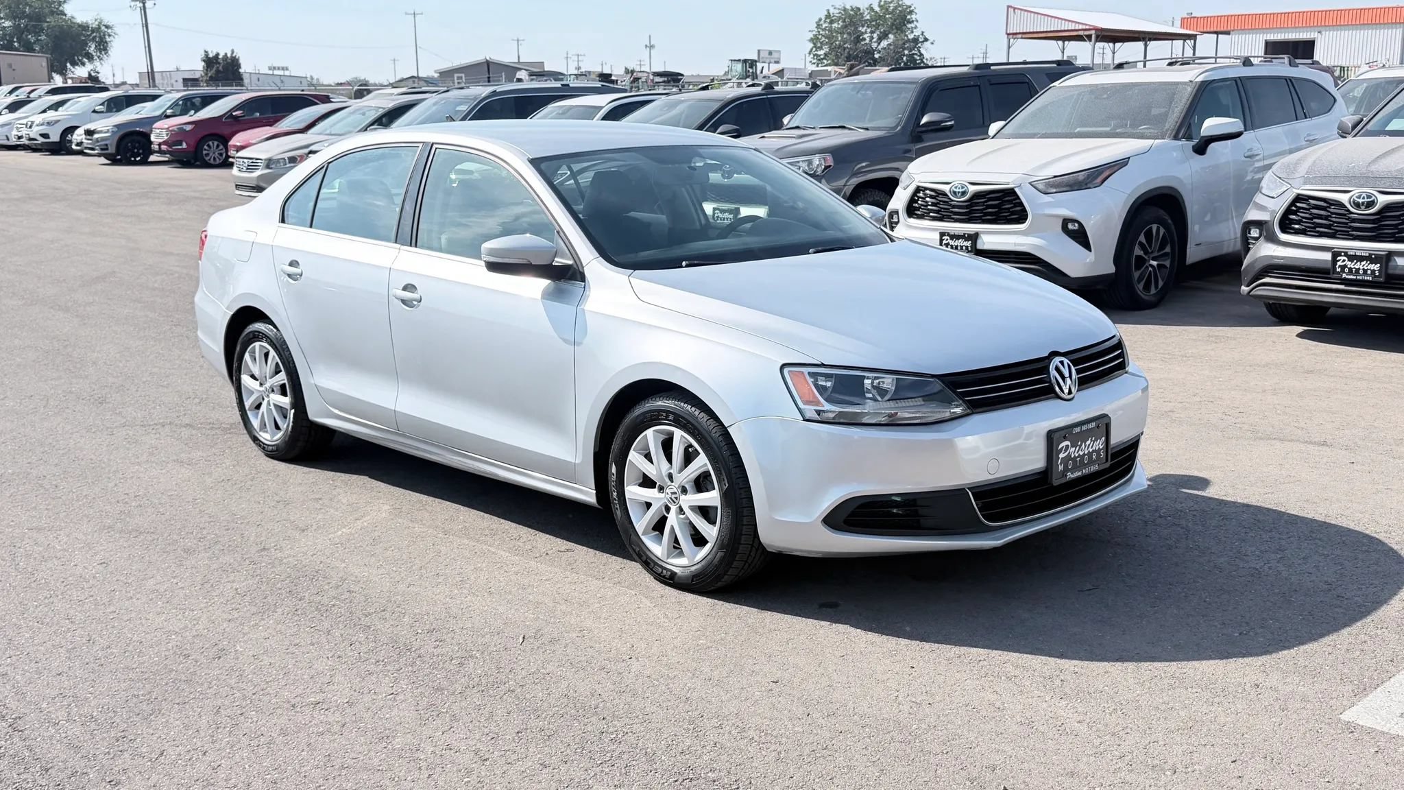 Used 2013 Volkswagen Jetta SE FWD image 4