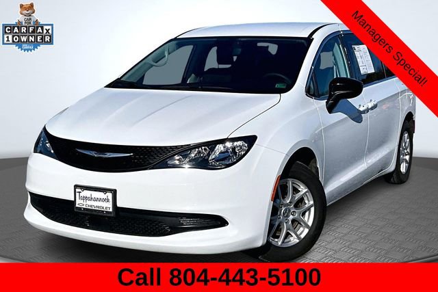Used 2024 Chrysler Voyager LX image 1