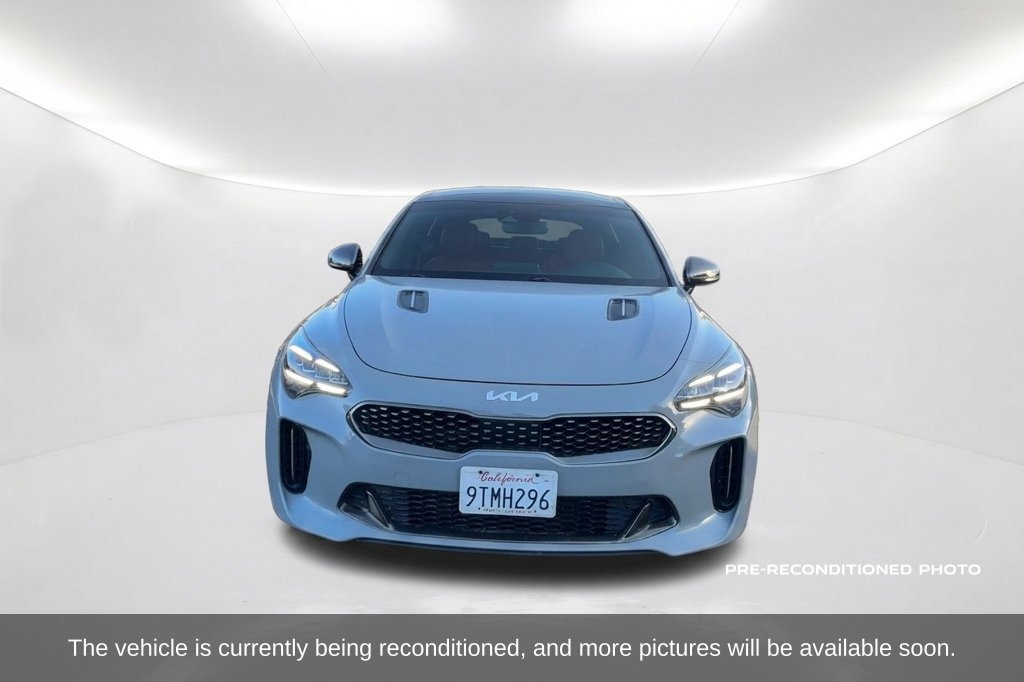 Used 2022 Kia Stinger GT-Line w/ Sun & Sound Package RWD image 2