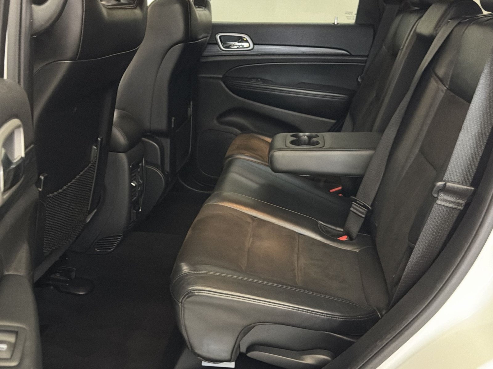 Used 2020 Jeep Grand Cherokee Altitude RWD image 26