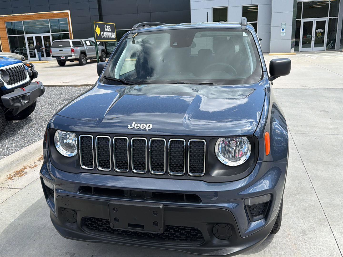Used 2021 Jeep Renegade Sport w/ Sport Appearance Group AWD/4WD image 10
