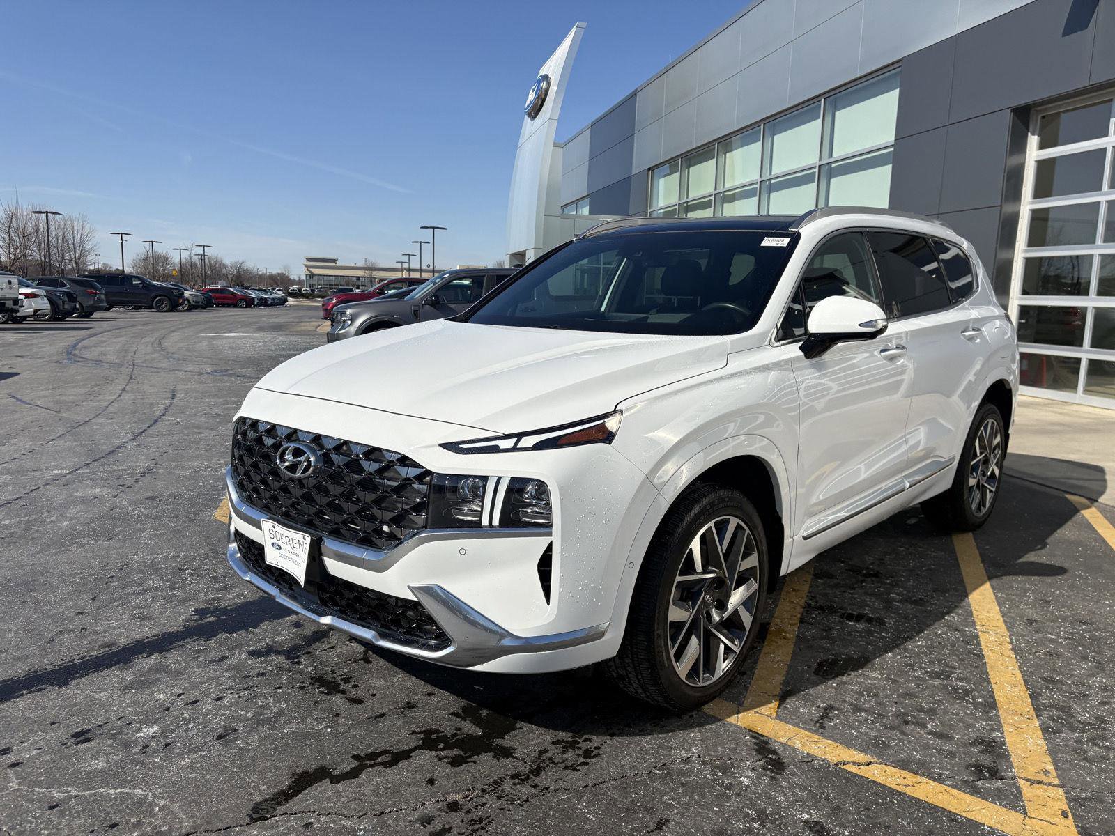 Used 2023 Hyundai Santa Fe Calligraphy image 3