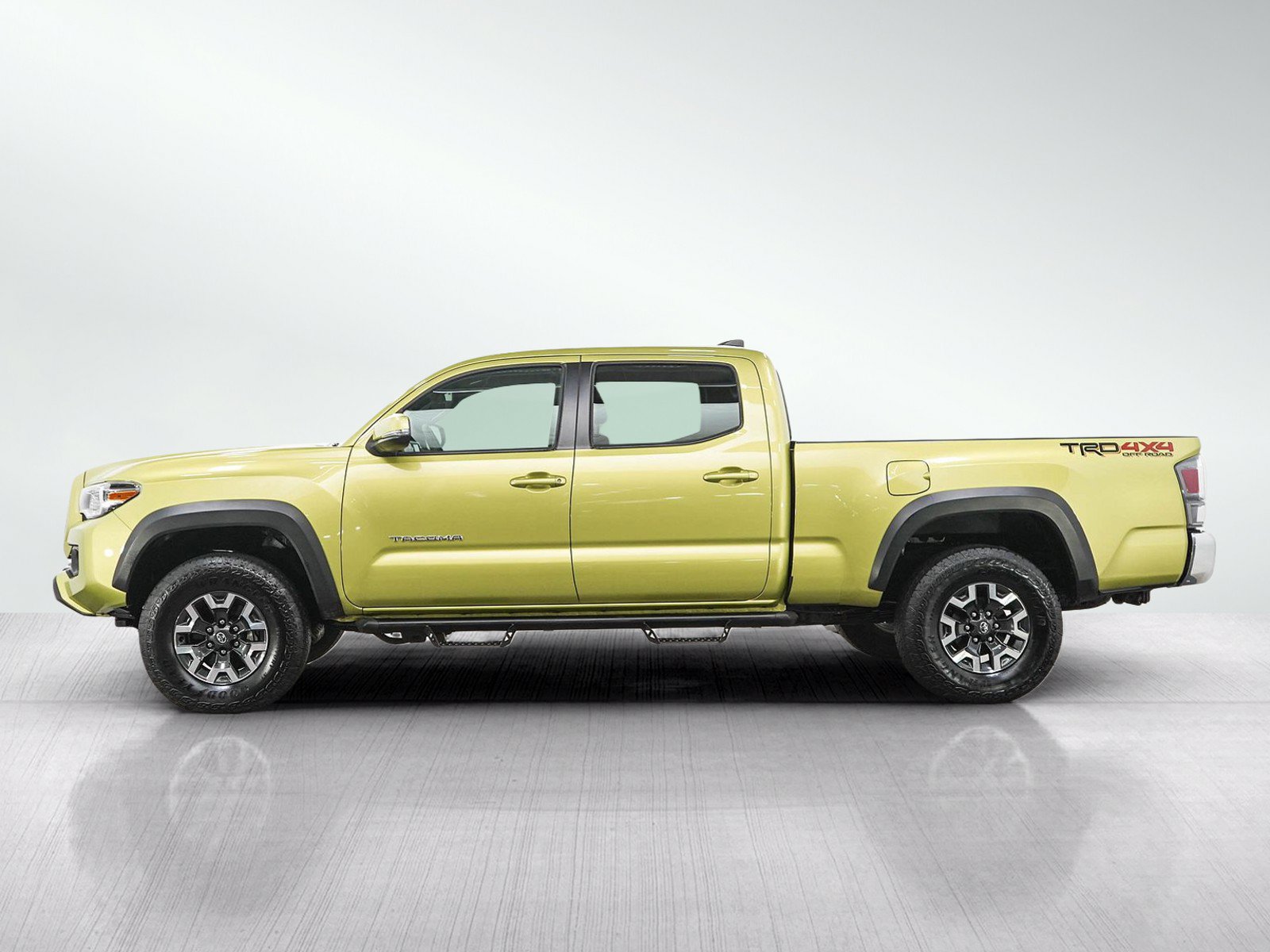Used 2023 Toyota Tacoma TRD Off-Road AWD/4WD image 2
