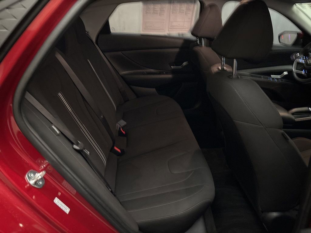 Used 2024 Hyundai Elantra SEL image 22