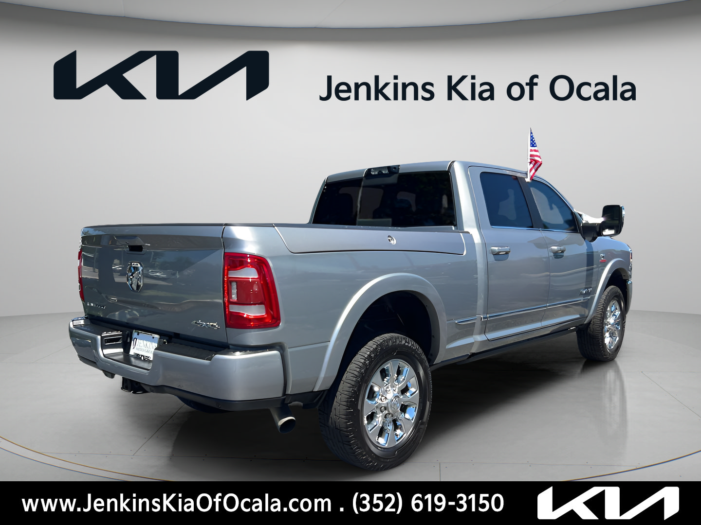 Used 2023 RAM 2500 Limited AWD/4WD image 3