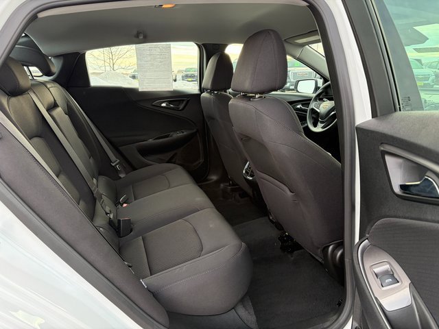 Used 2025 Chevrolet Malibu LT image 17