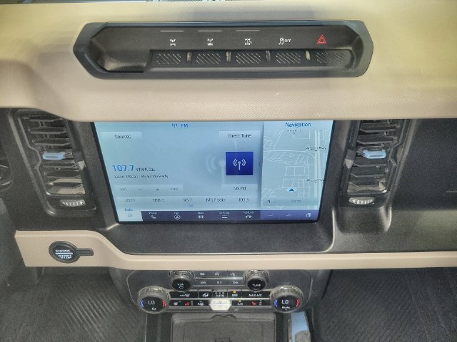 Used 2023 Ford Bronco Wildtrak AWD/4WD image 16