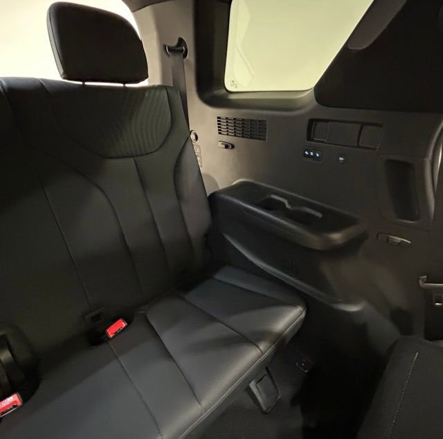 Used 2024 Hyundai Palisade Calligraphy image 26