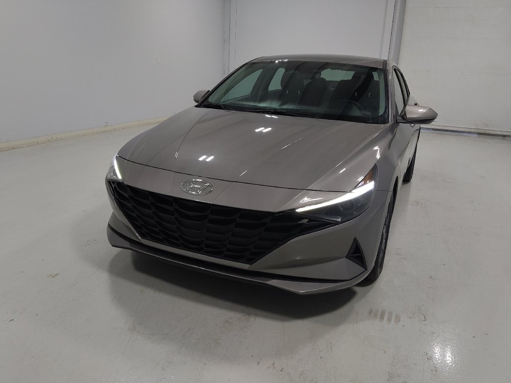 Used 2023 Hyundai Elantra SEL FWD image 15