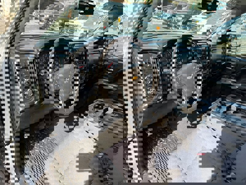 Used 2018 Chevrolet Silverado 1500 LT w/ All Star Edition AWD/4WD image 14