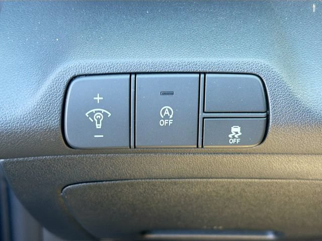 New 2026 Hyundai Elantra SE FWD image 13