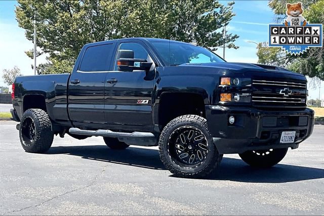 Used 2018 Chevrolet Silverado 2500 LTZ w/ Duramax Plus Package AWD/4WD image 2