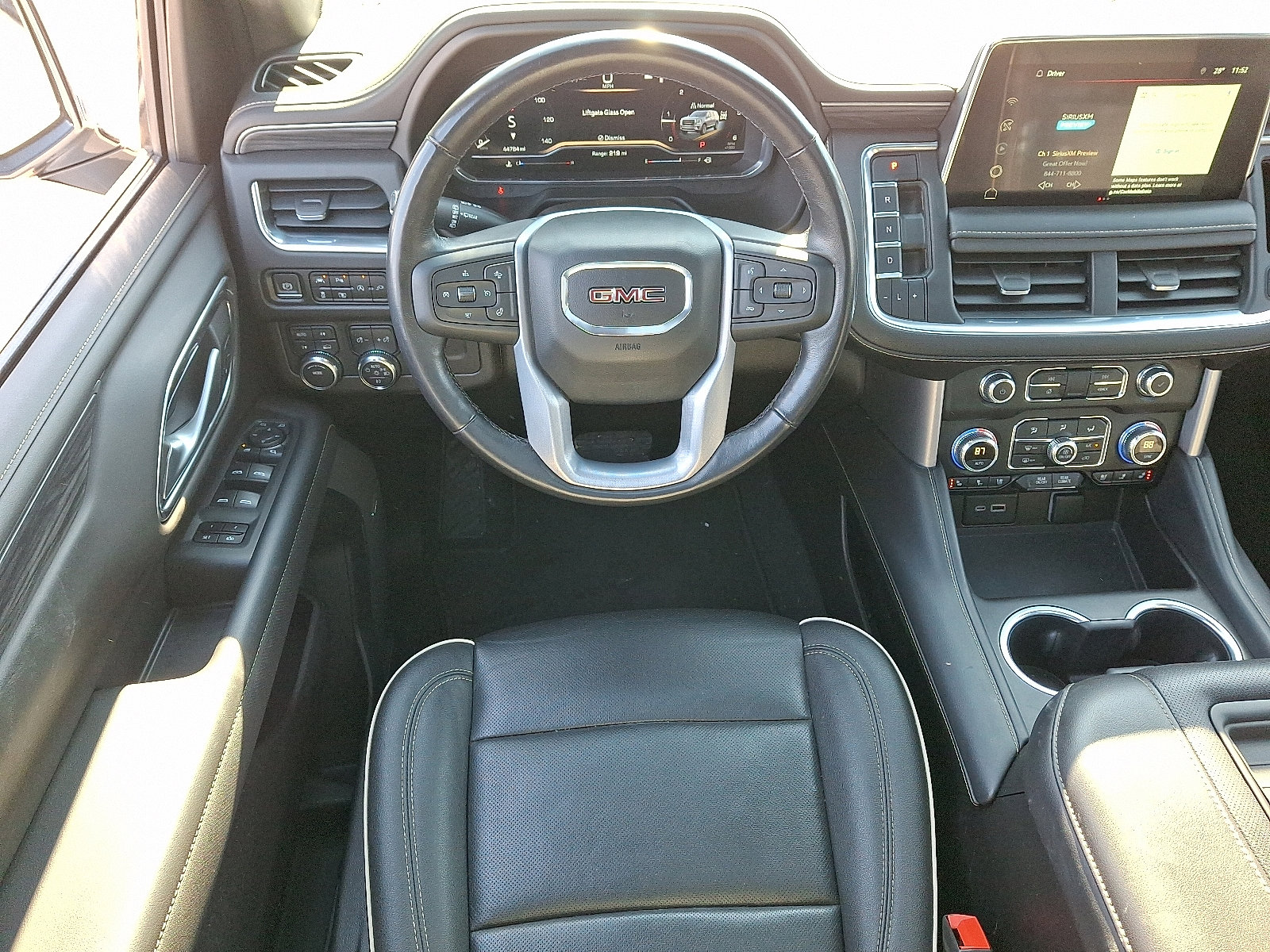 Used 2022 GMC Yukon SLT w/ SLT Premium Package image 11