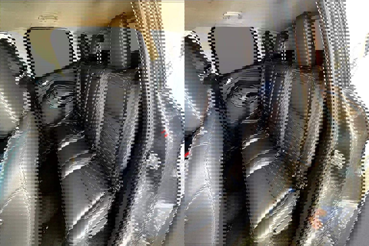 Used 2019 Ford Escape SEL image 24