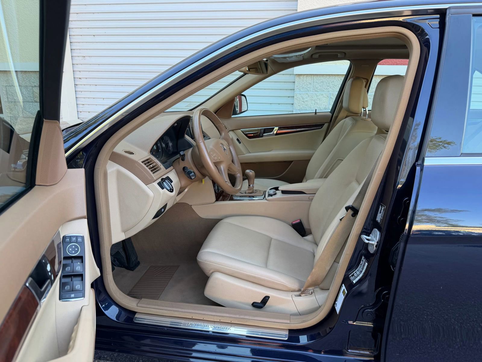 Used 2008 Mercedes-Benz C 300 Sedan image 45