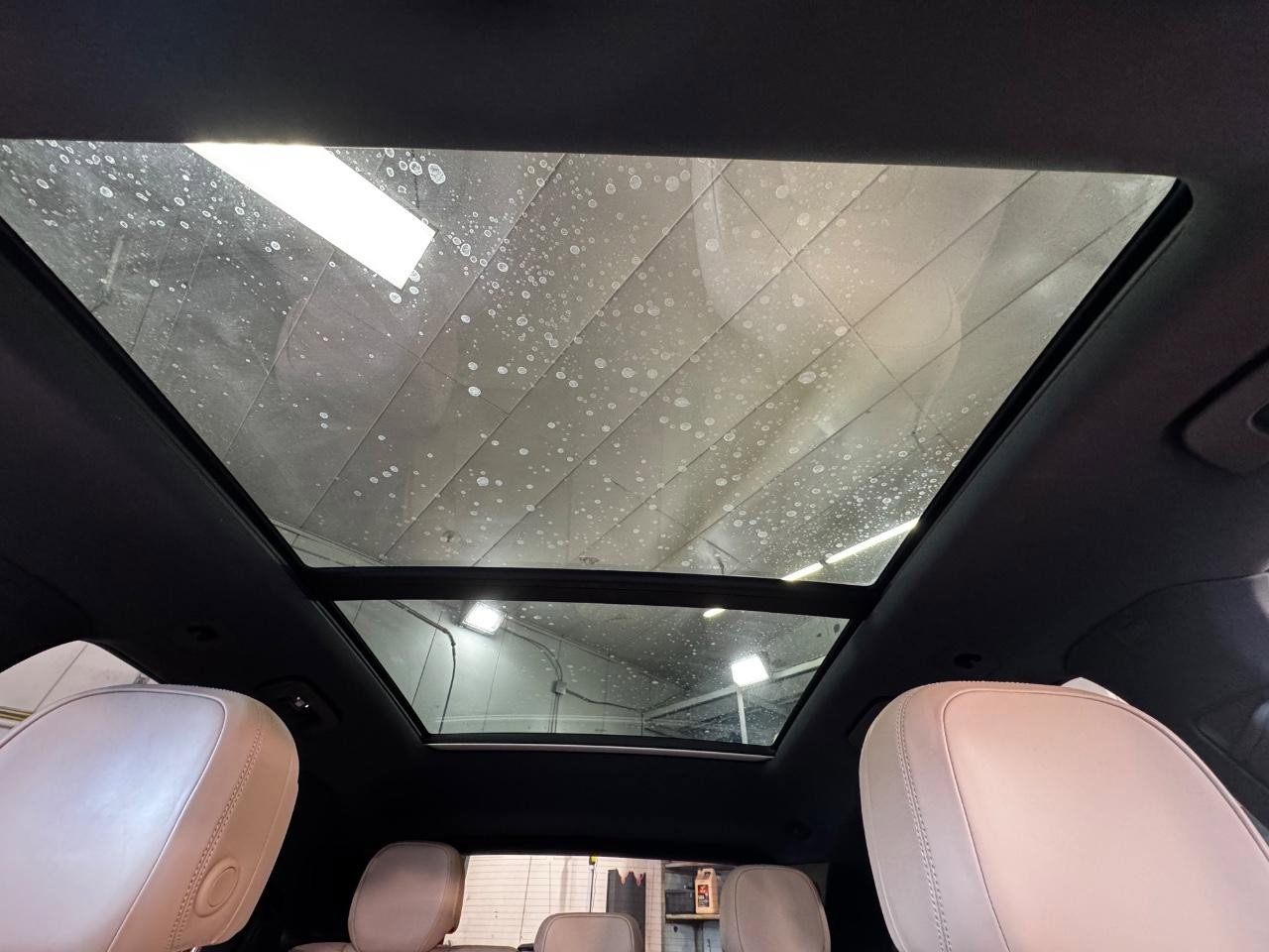 Used 2019 Porsche Cayenne AWD image 24