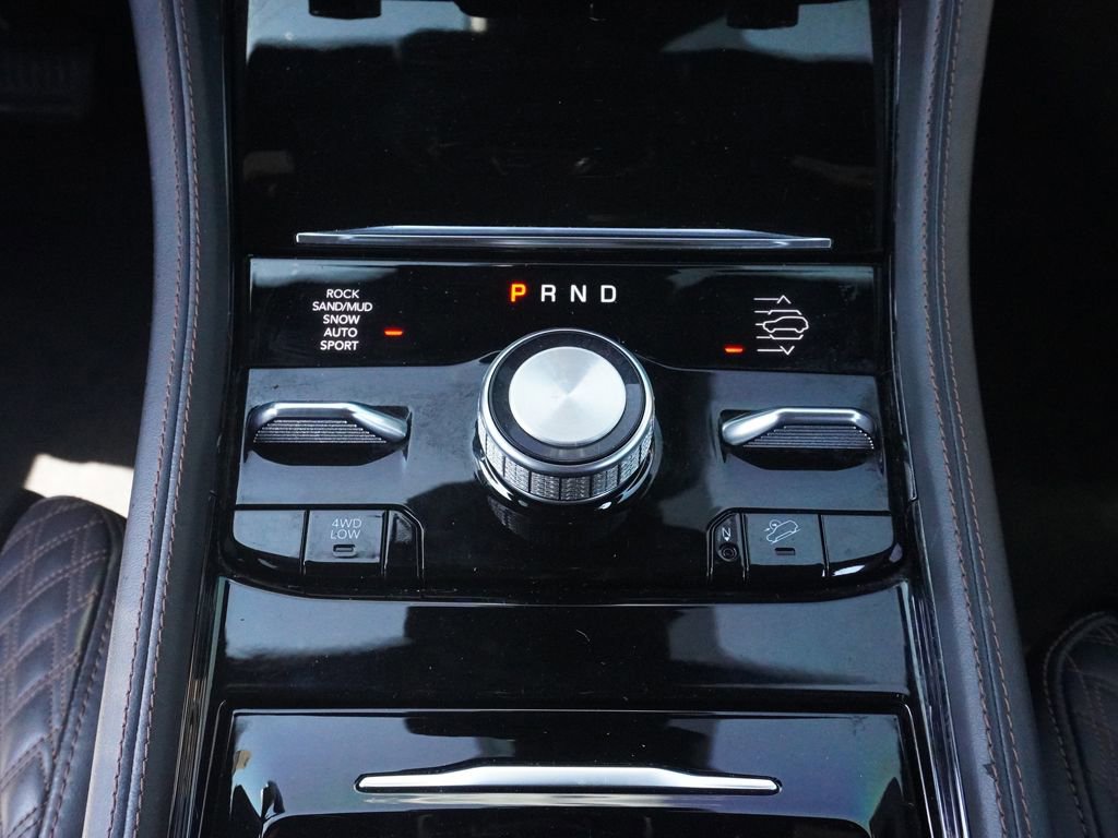 Used 2023 Jeep Grand Cherokee Summit AWD/4WD image 44