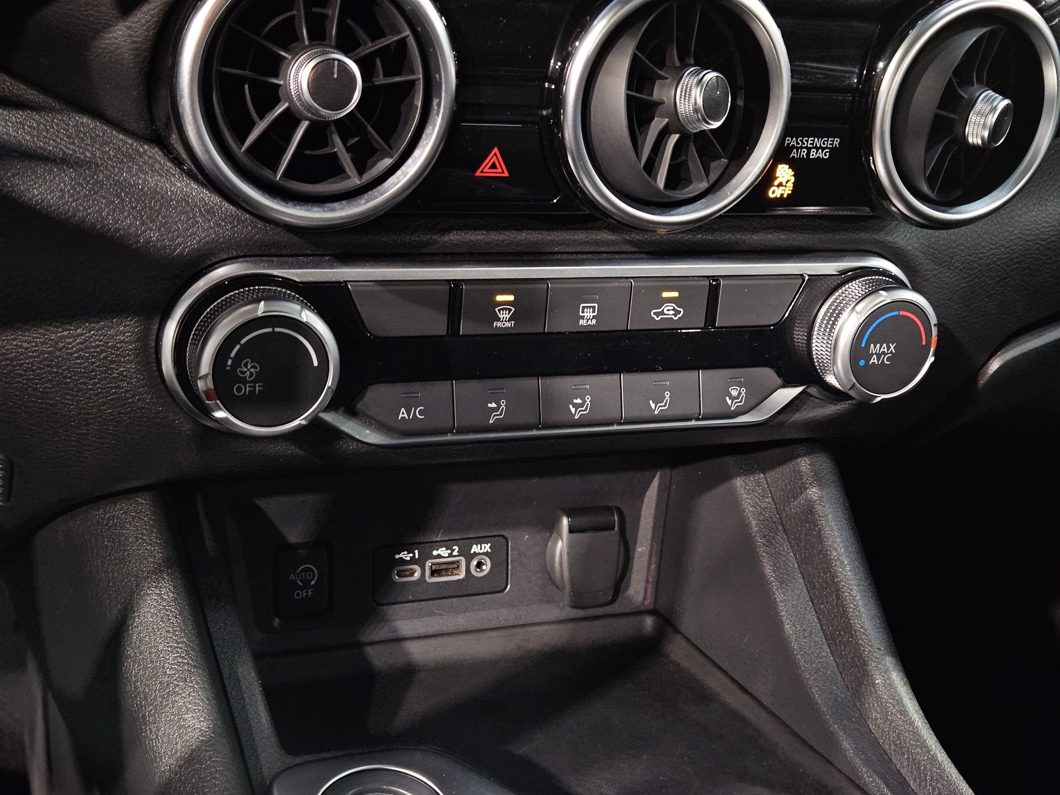 Used 2024 Nissan Sentra SV image 30