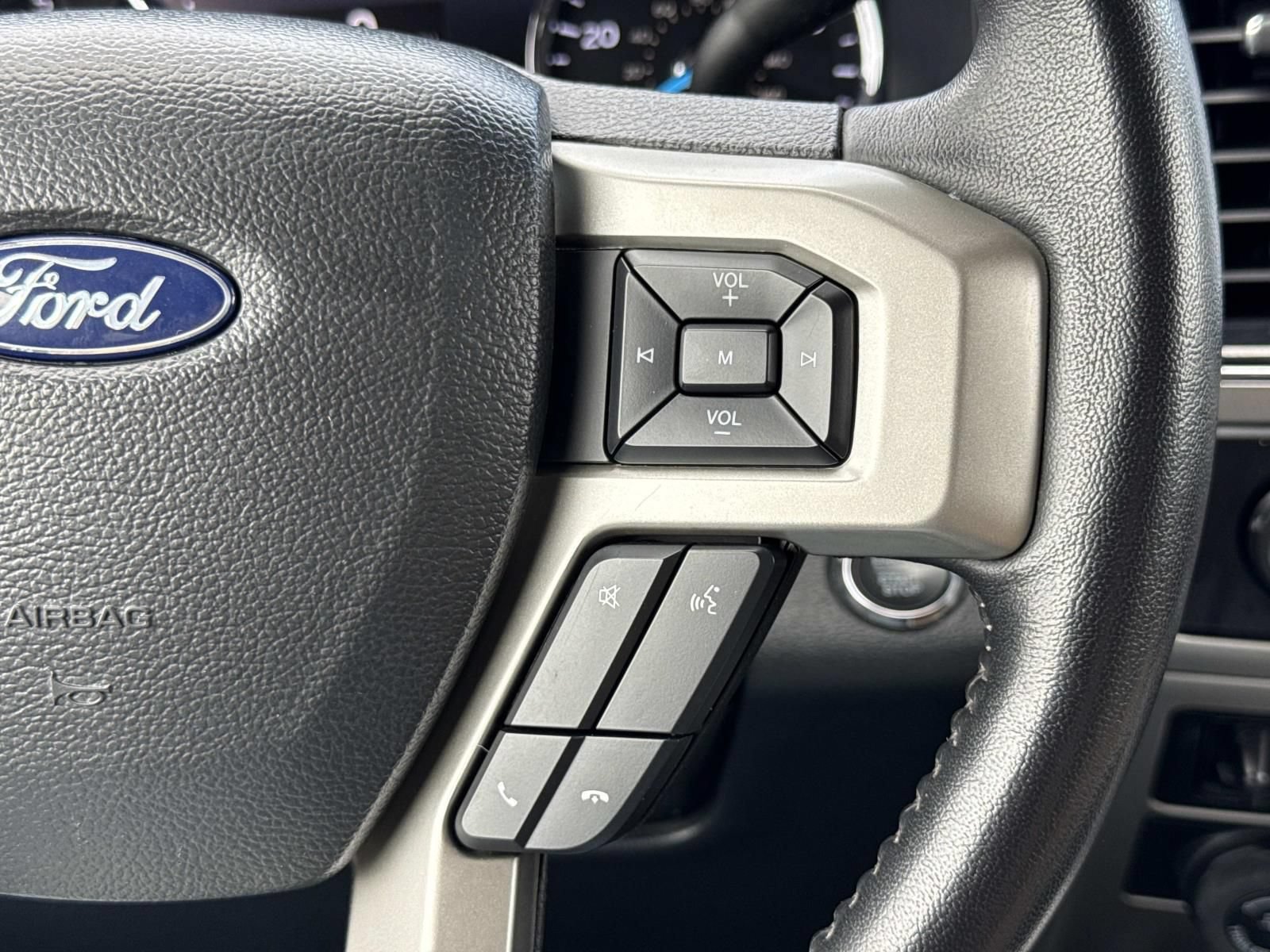 Used 2022 Ford F350 Lariat w/ Lariat Ultimate Package AWD/4WD image 14