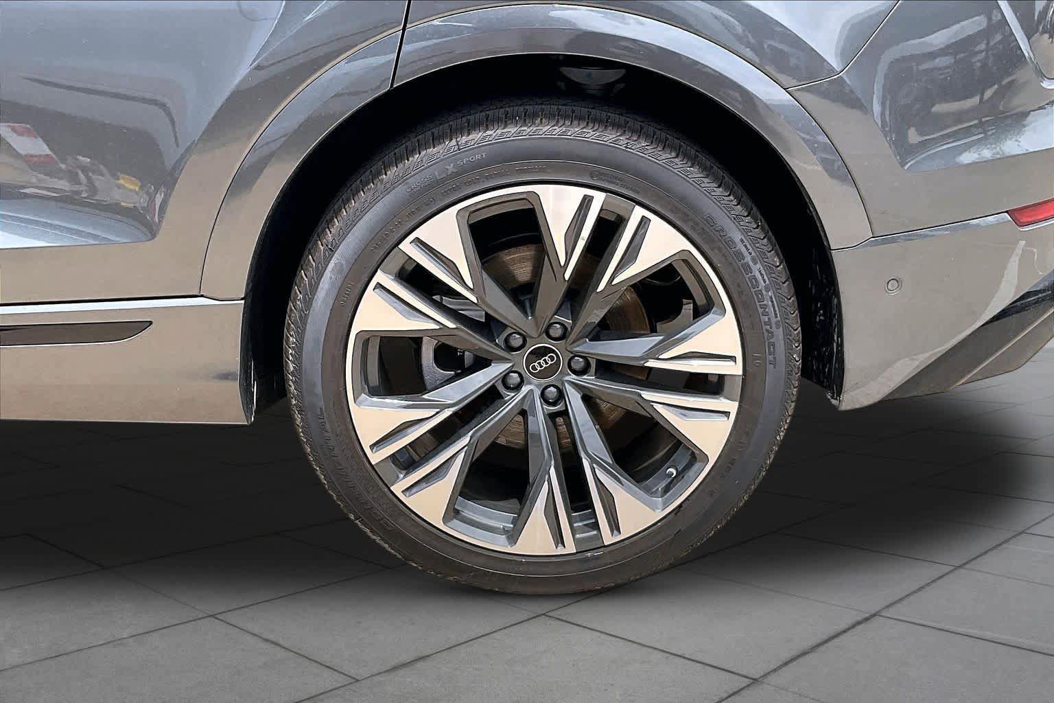 Used 2026 Audi Q8 Premium Plus AWD/4WD image 11